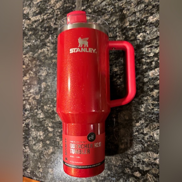 Red Sparkle Stanley Cup ELF - Picture 1 of 7